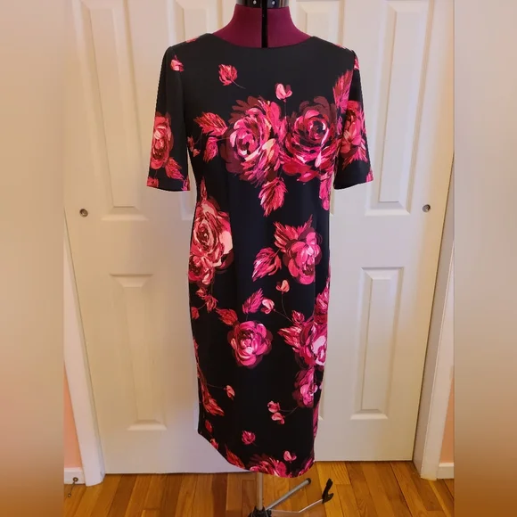 Roz & Ali | Dresses | Black And Pink Shift Dress With Rose Print Design |  Poshmark